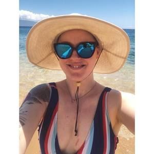 Meet your Posher, Carly